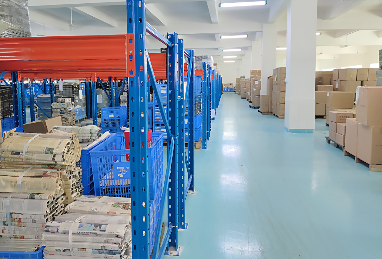 天譽(yù)倉庫一角