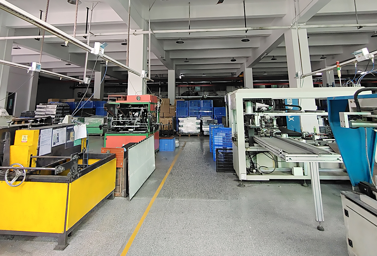 天譽(yù)電腦全自動沖孔機(jī)